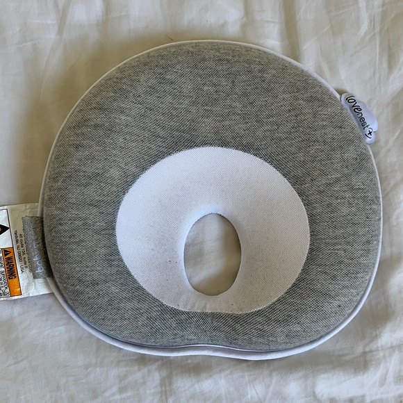 Babymoov Lovenest Head Shaping Pillow - Picture 2 of 4